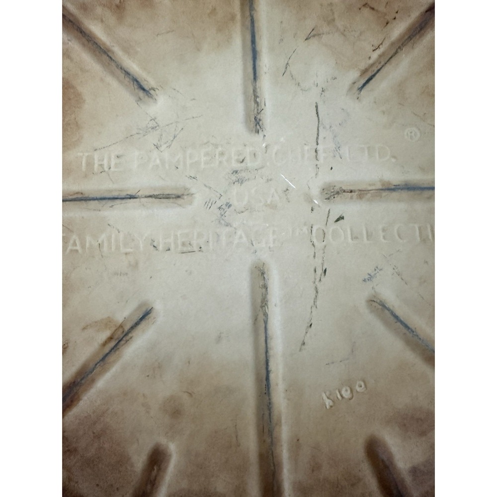 Pampered Chef 15" Round Family Heritage Stoneware Pizza Stone Seasoned - Picture 4 of 4